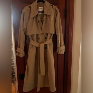 Abercrombie & Fitch Elevated Trench Coat